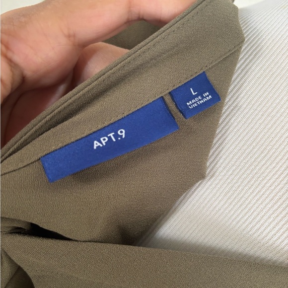 Apt. 9 Olive V-Neck Midi Dress with pockets - Picture 2 of 7